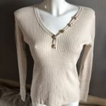 Jersey Cuello Pico Botones